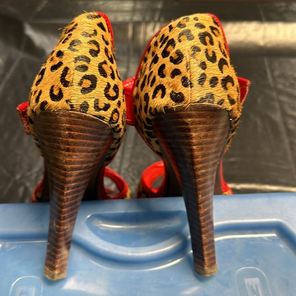 Naughty Monkey Women's Chutes and Ladders 2 Open Toe Pump - Picture 9 of 10